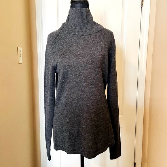Nike Golf Women’s Merino Wool Lightweight Charcoal Gray Breathable Sweater Sz M - Picture 4 of 14